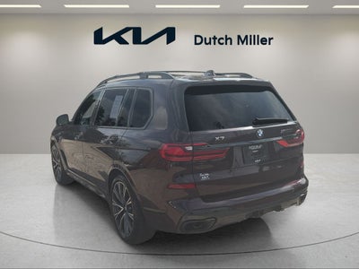 2022 BMW X7 M50i
