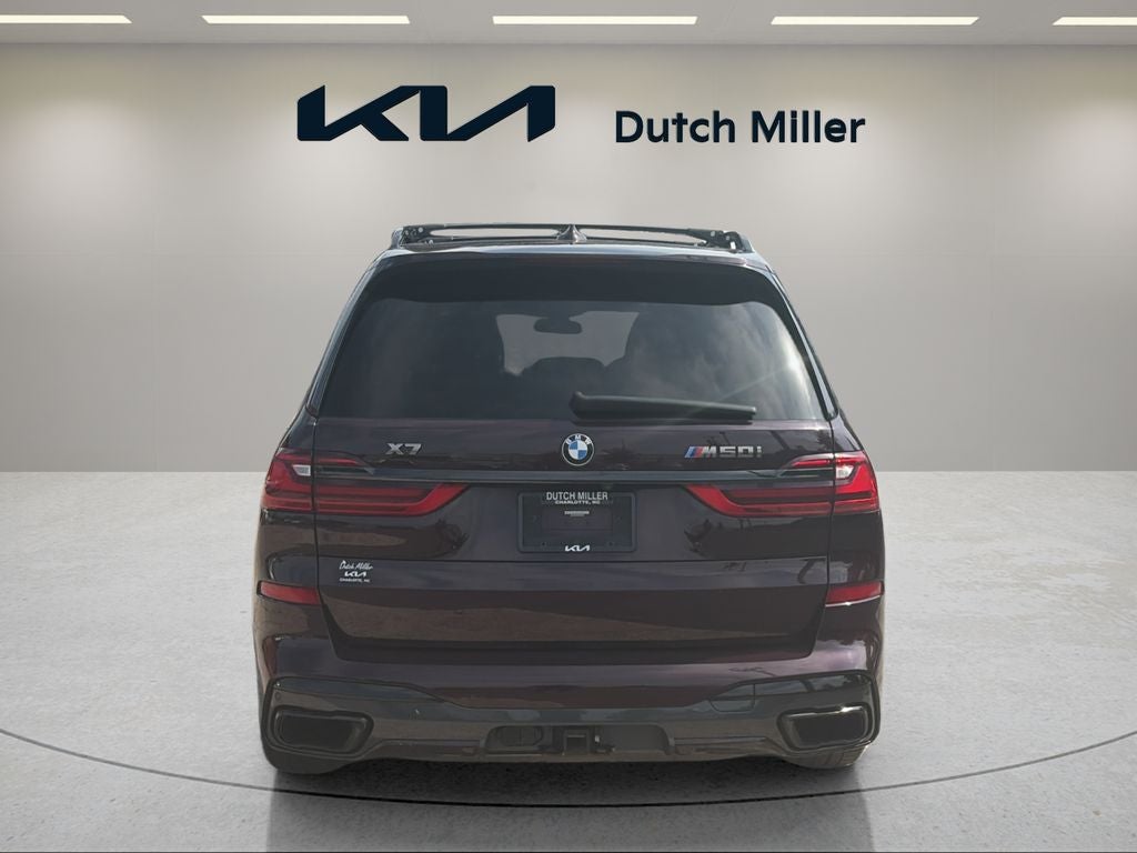 2022 BMW X7 M50i