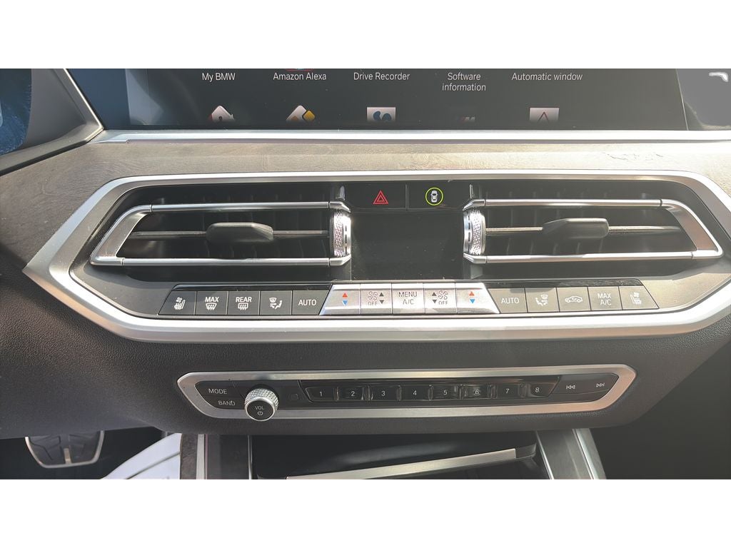 2022 BMW X7 M50i