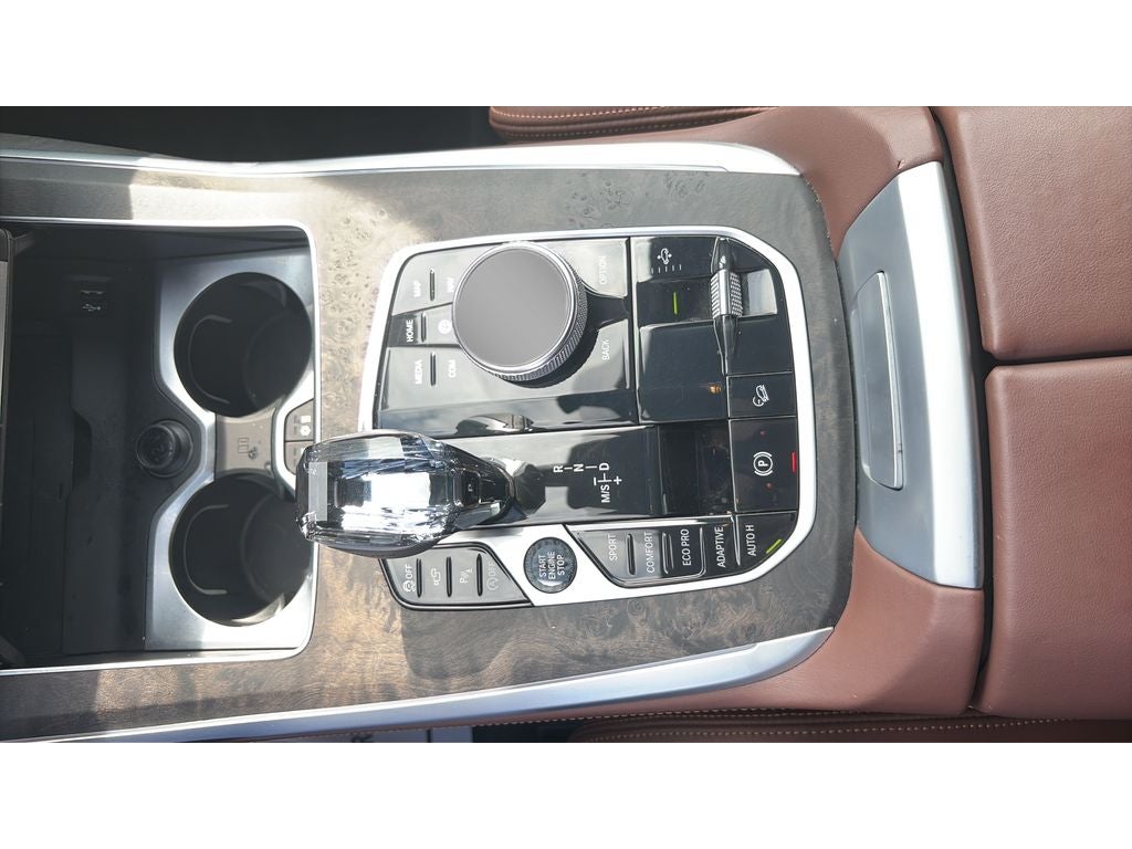 2022 BMW X7 M50i