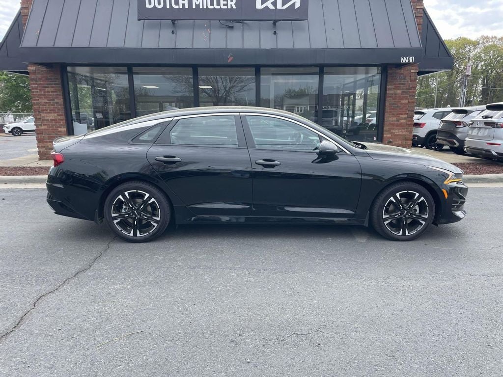 2022 Kia K5 GT-Line