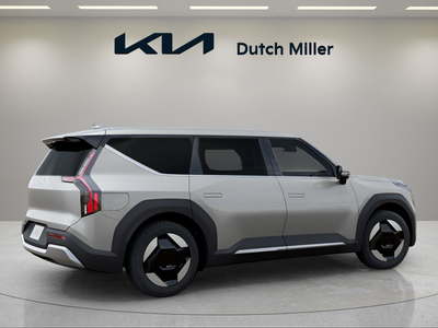2026 Kia EV9 Light Long Range
