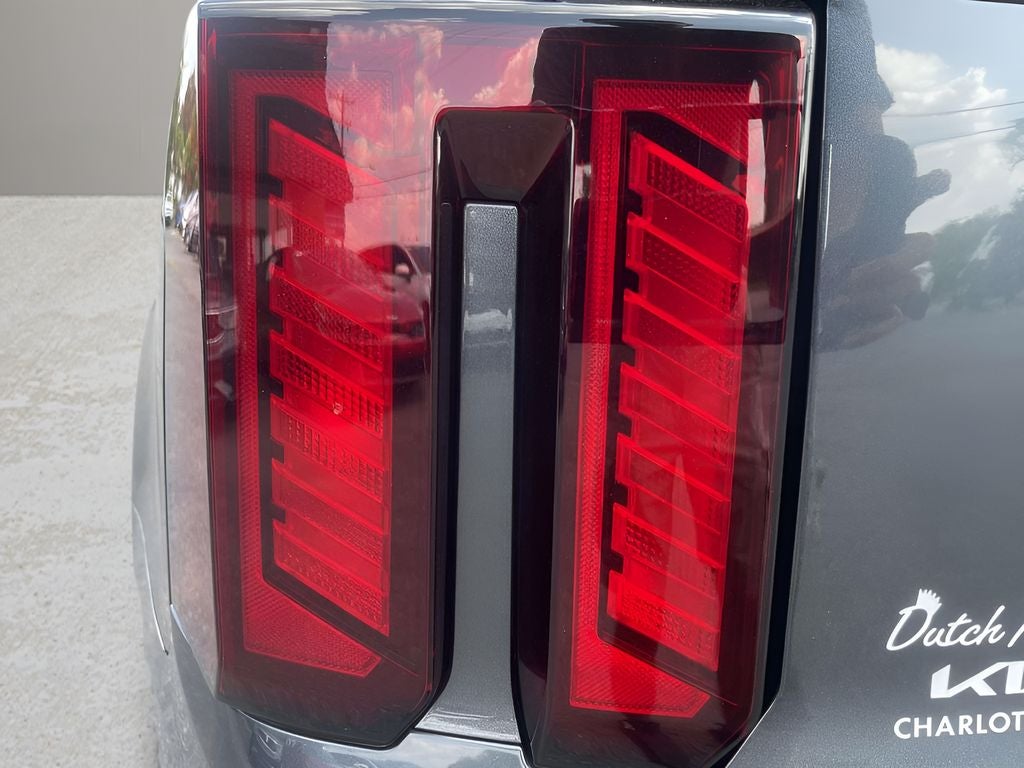 2025 Kia Sorento LX