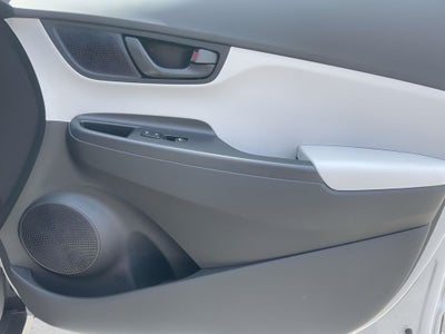 2022 Hyundai Kona SE