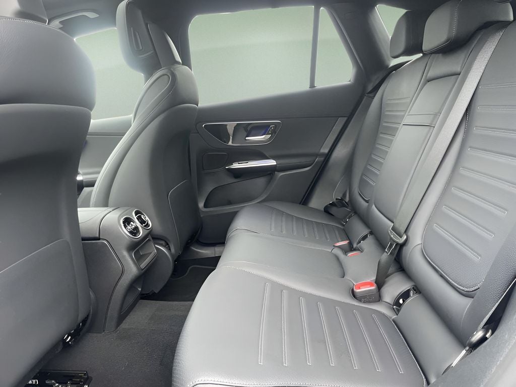 2024 Mercedes-Benz GLC 300