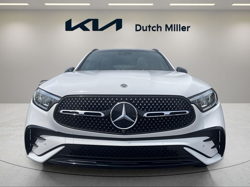 2025 Mercedes-Benz GLC 300