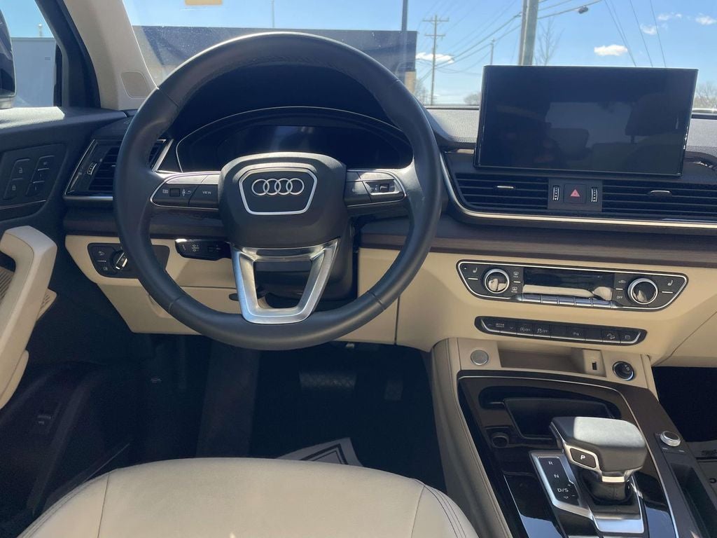 2022 Audi Q5 Premium Plus