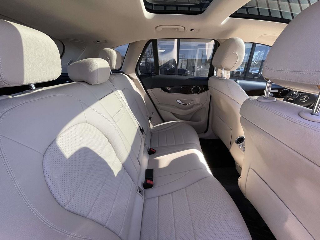 2017 Mercedes-Benz GLC 300