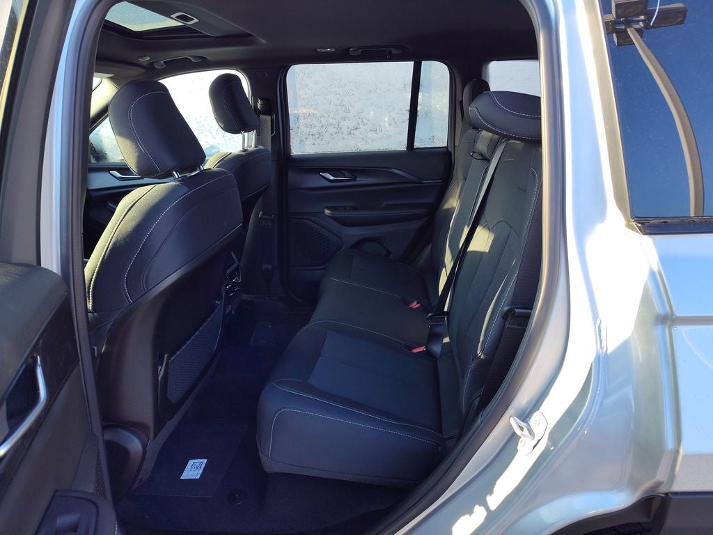 2026 Jeep Grand Cherokee Laredo X