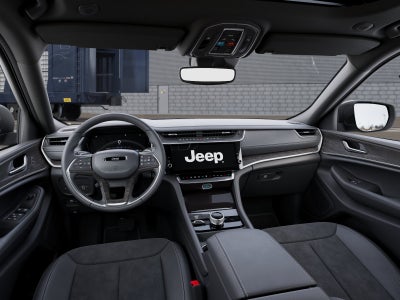 2026 Jeep Grand Cherokee Laredo Altitude