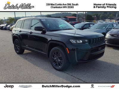 2027 Jeep Grand Cherokee Laredo Altitude