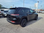 2027 Jeep Grand Cherokee Laredo Altitude