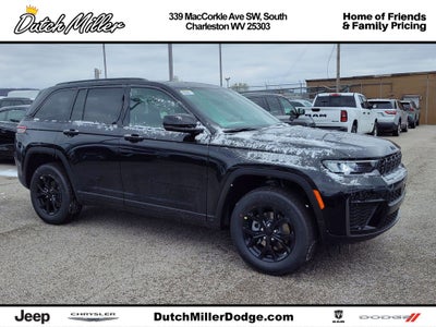 2026 Jeep Grand Cherokee Laredo Altitude