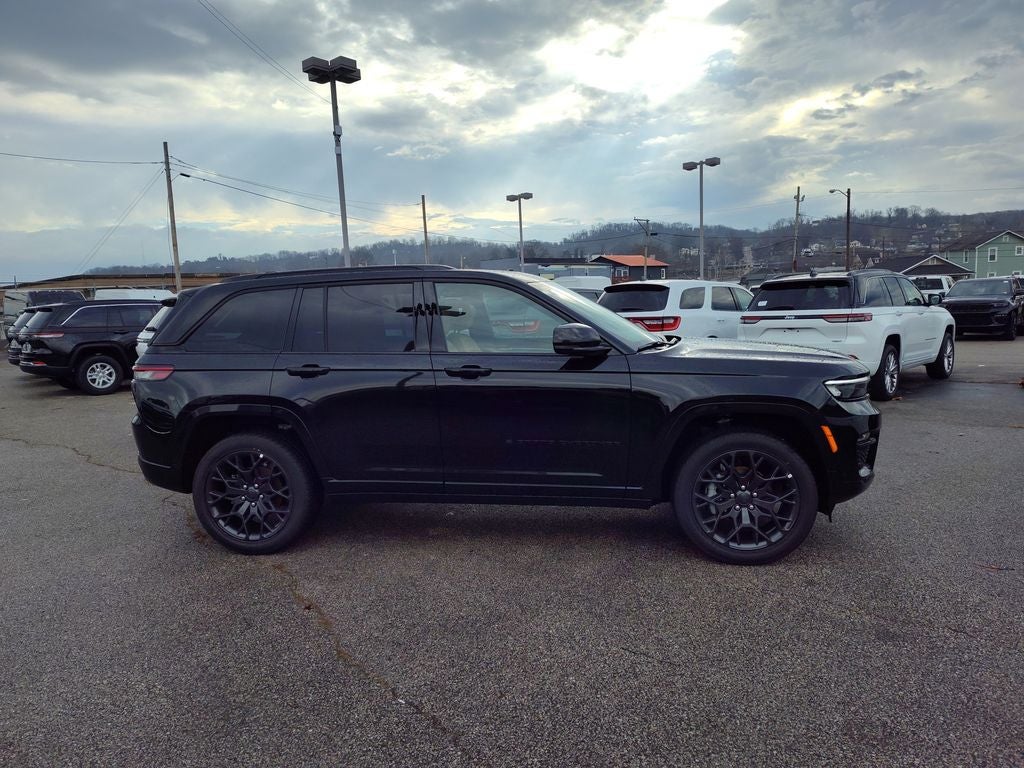 2025 Jeep Grand Cherokee Summit
