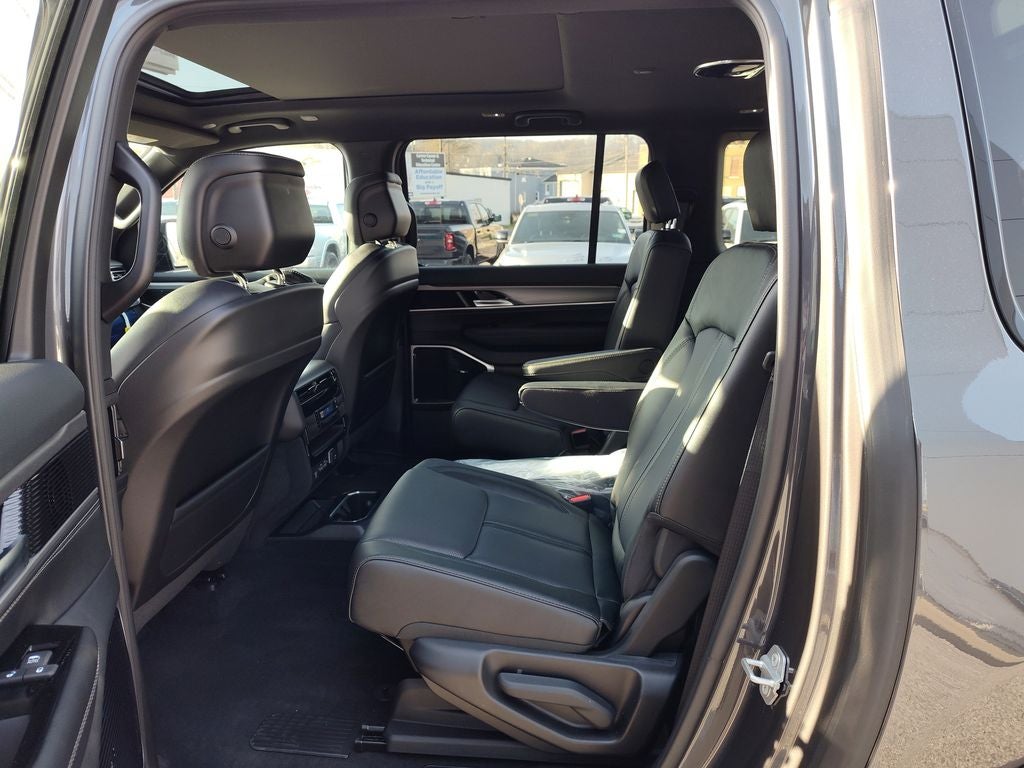 2026 Jeep Grand Wagoneer Limited Altitude