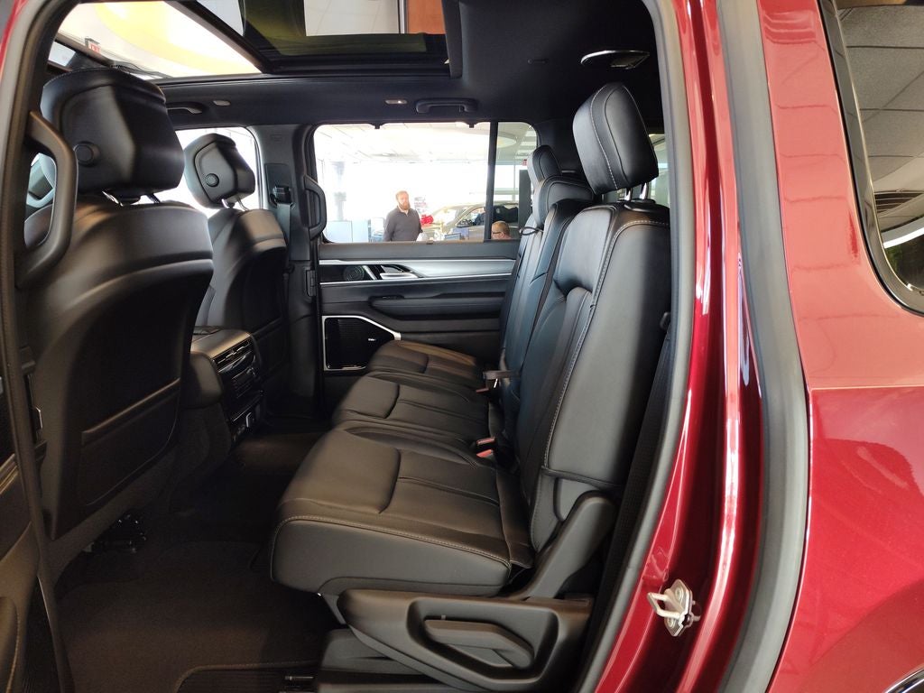 2026 Jeep Grand Wagoneer Limited Reserve