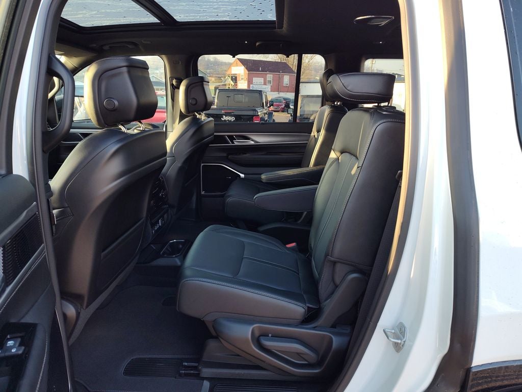 2026 Jeep Grand Wagoneer Limited Reserve