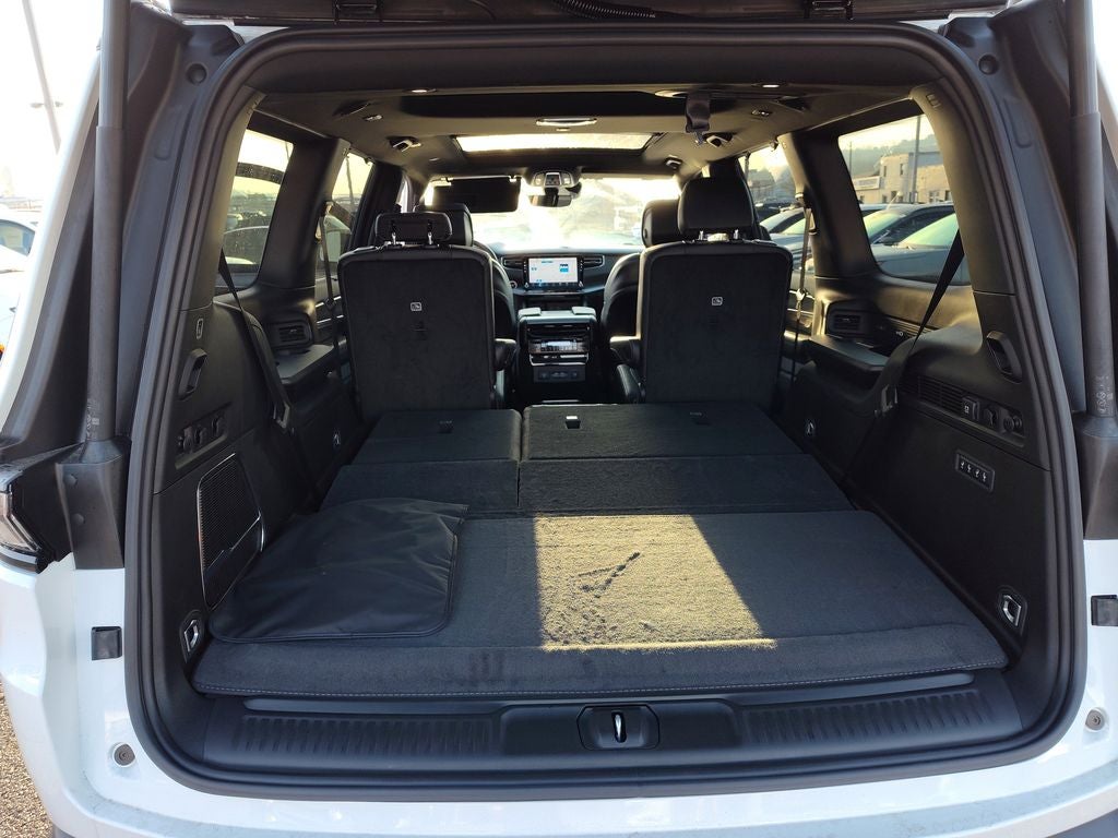 2026 Jeep Grand Wagoneer Limited Reserve