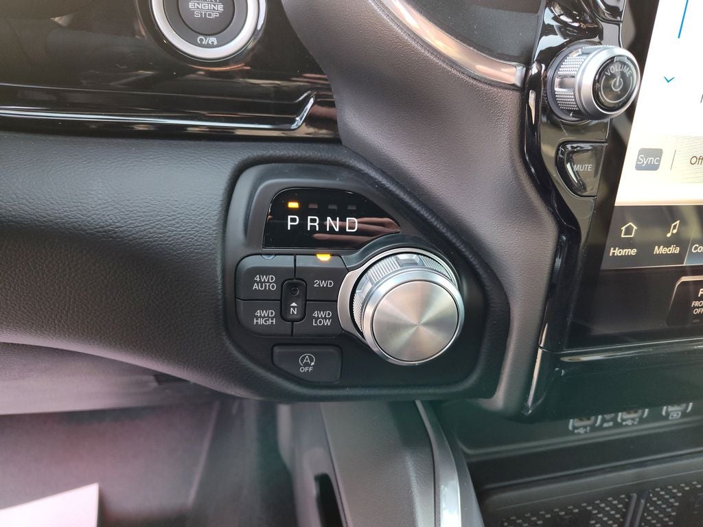 2026 RAM Ram 1500 Laramie