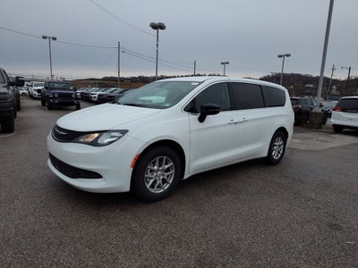 2026 Chrysler Voyager LX