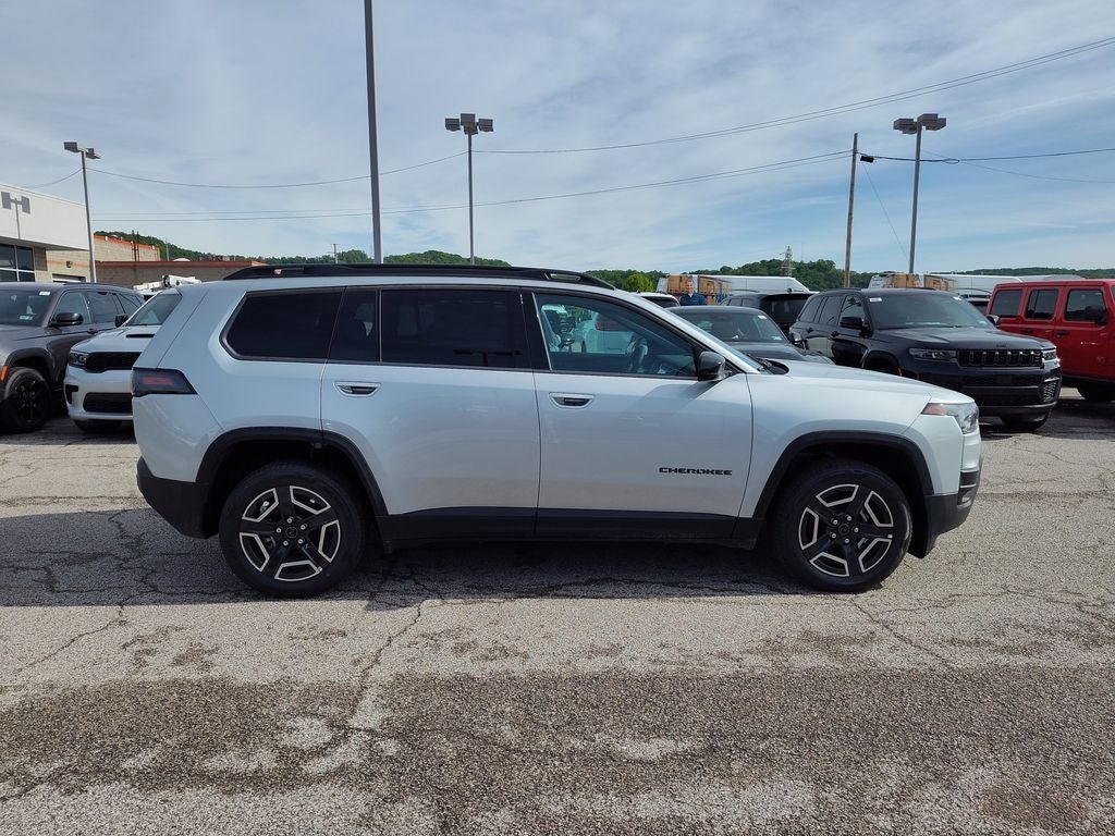 2026 Jeep Cherokee Laredo
