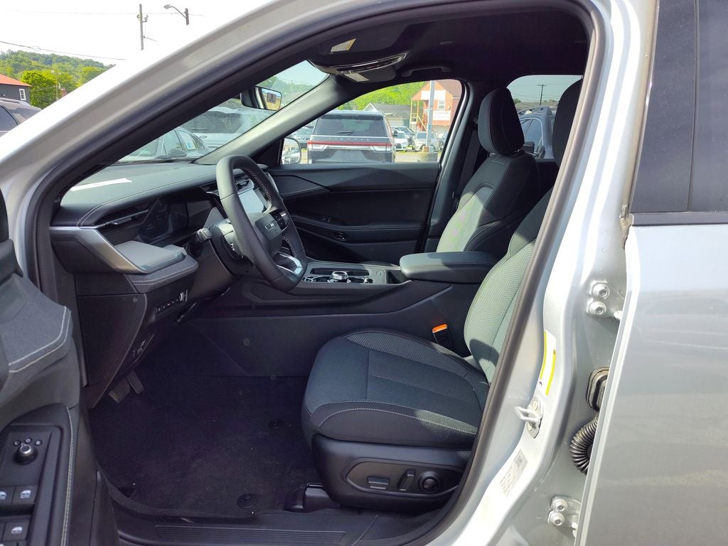 2026 Jeep Cherokee Laredo