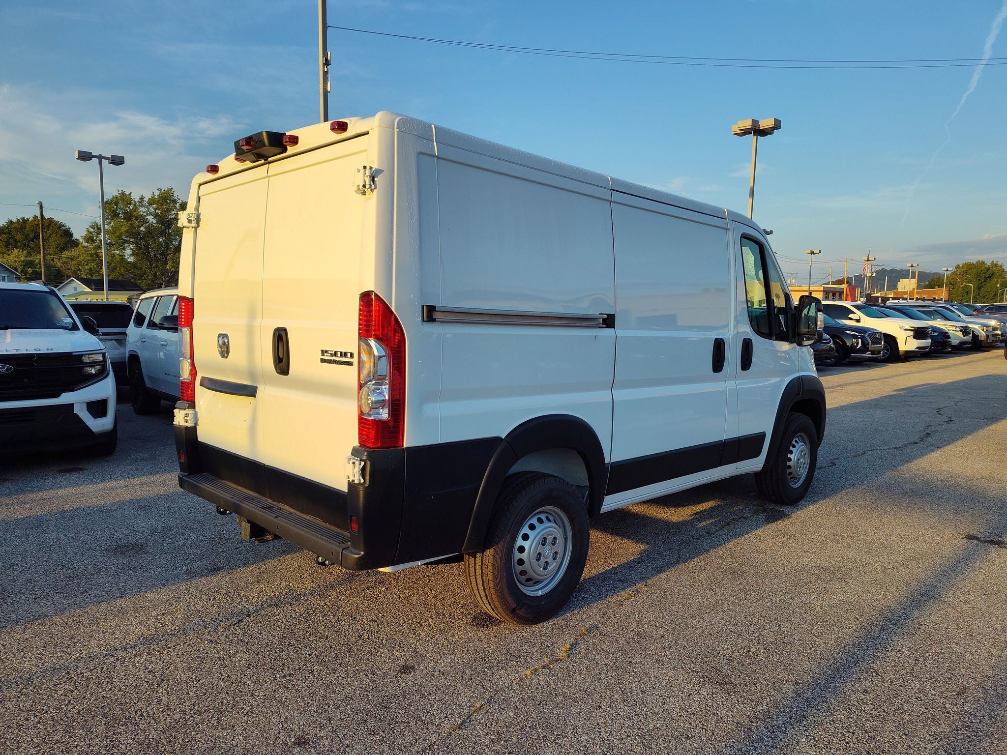 2027 RAM ProMaster Cargo Van Tradesman