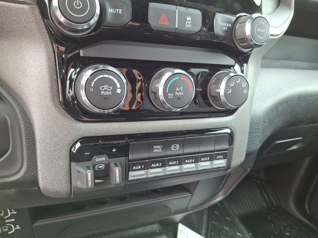 2025 RAM 5500 Chassis Tradesman