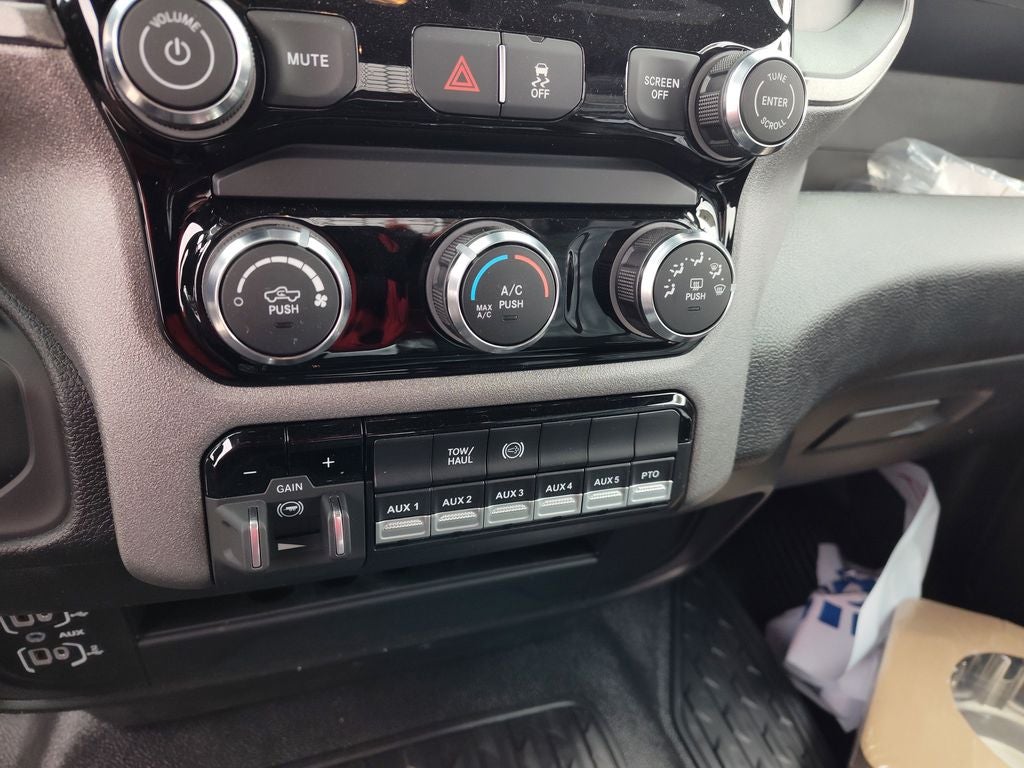 2026 RAM Ram 3500 Chassis Cab Tradesman