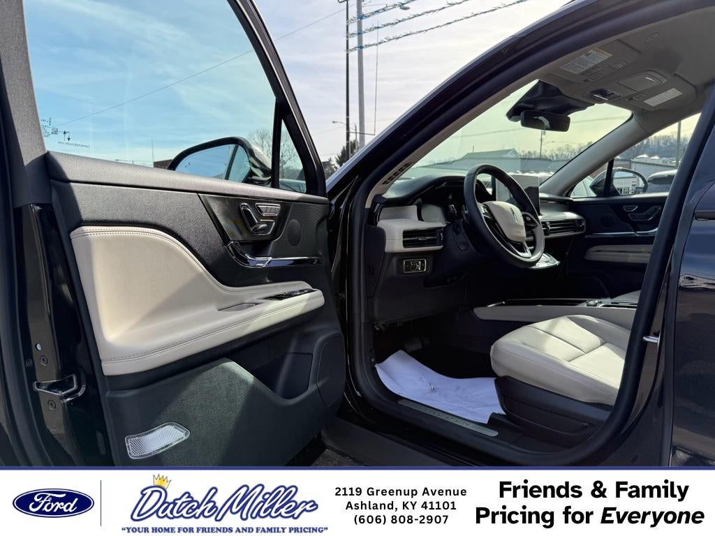 2026 Lincoln Corsair Premiere