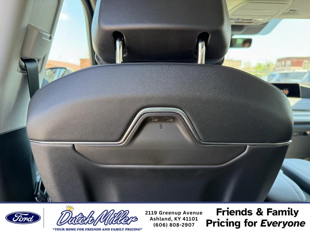 2026 Lincoln Navigator Premiere