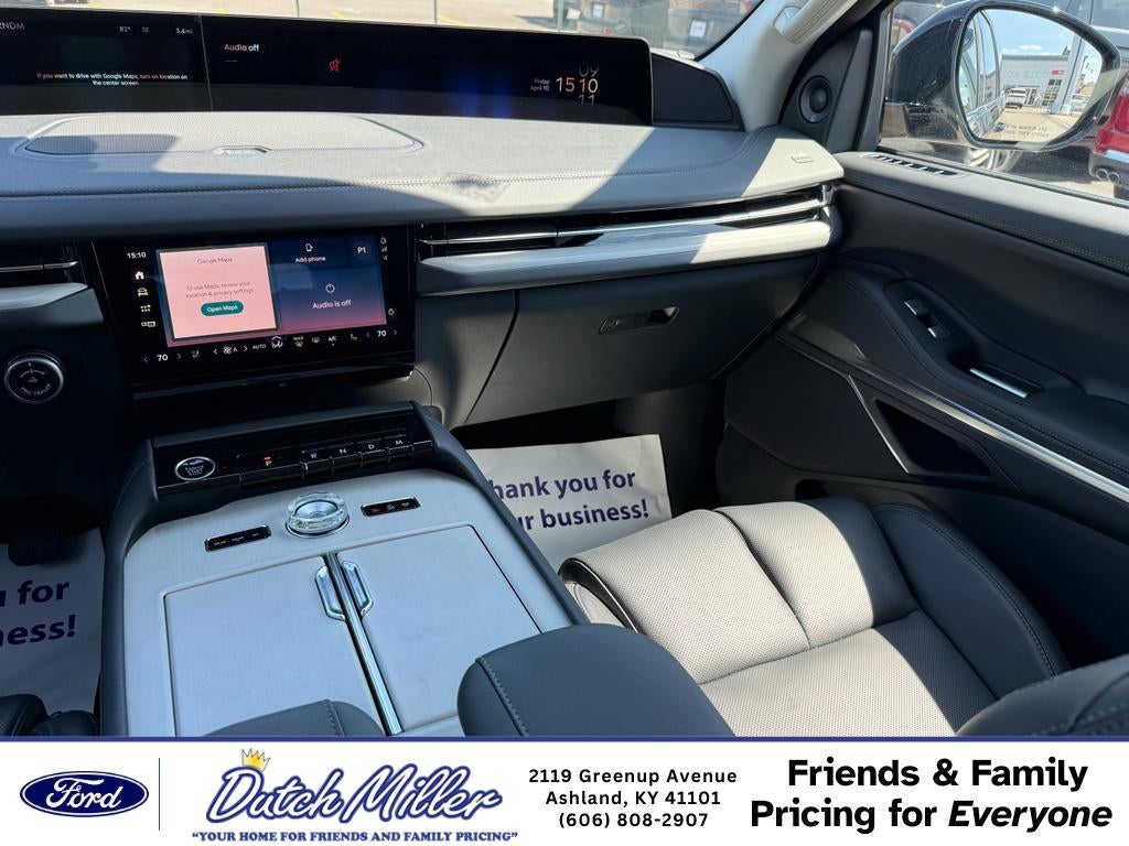 2026 Lincoln Navigator Premiere