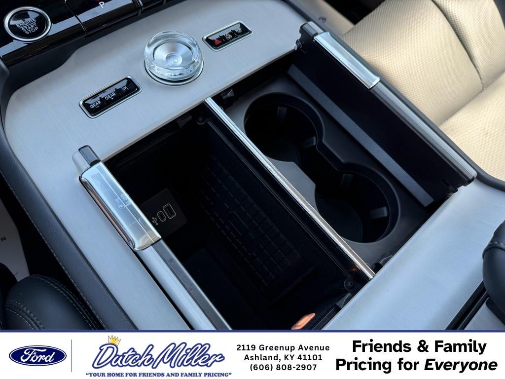 2026 Lincoln Navigator Premiere