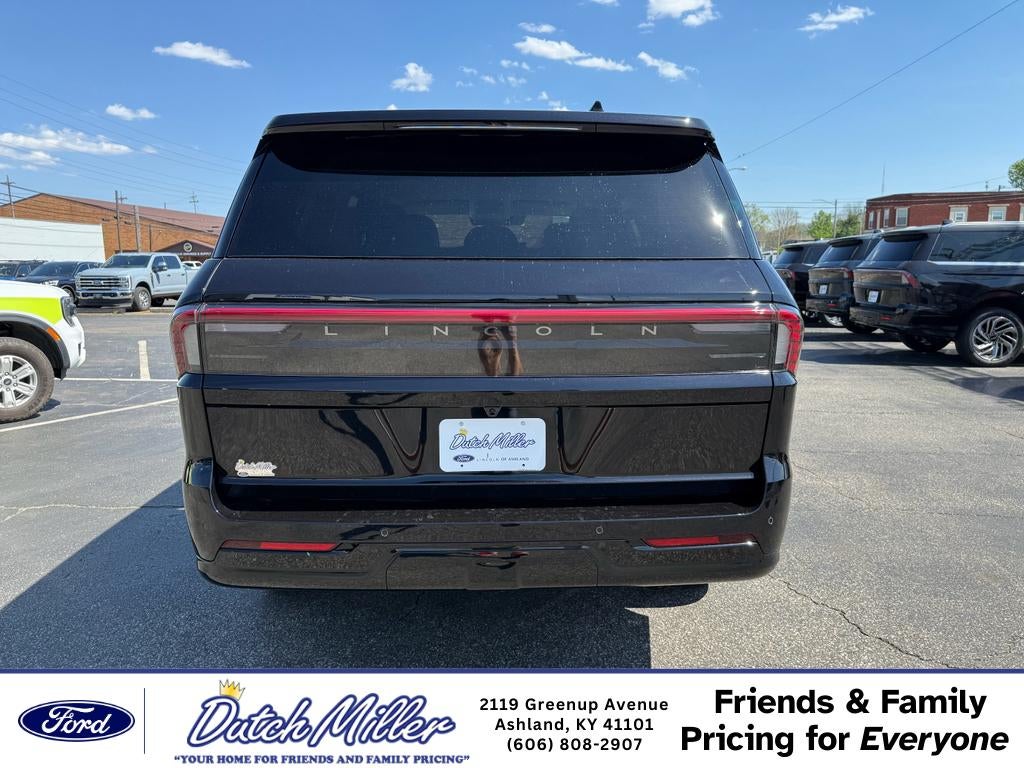 2026 Lincoln Navigator Premiere