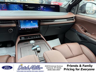 2025 Lincoln Navigator L Reserve