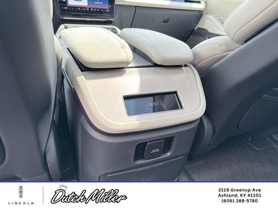 2026 Lincoln Navigator L Reserve