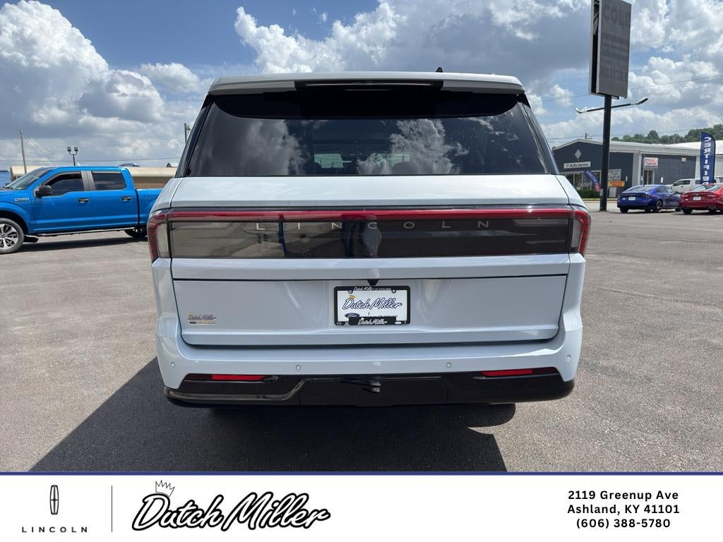 2026 Lincoln Navigator L Reserve