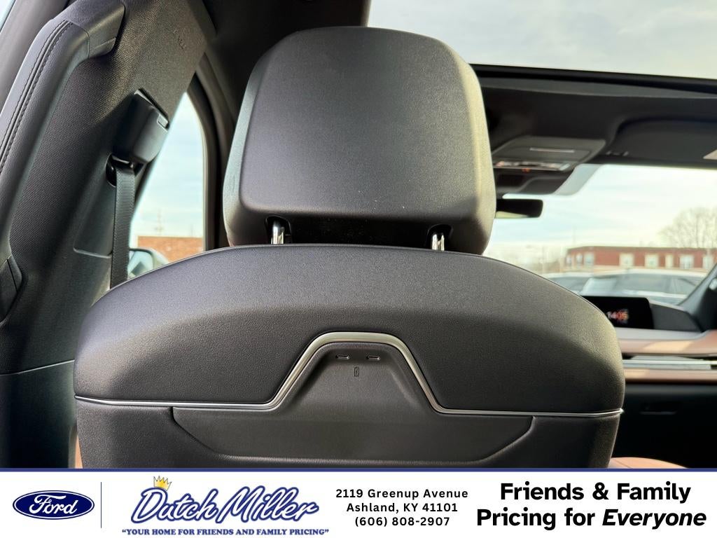 2026 Lincoln Navigator L Reserve