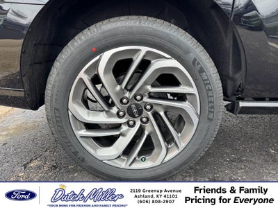 2026 Lincoln Navigator L Reserve