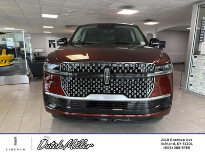 2027 Lincoln Navigator L Premier