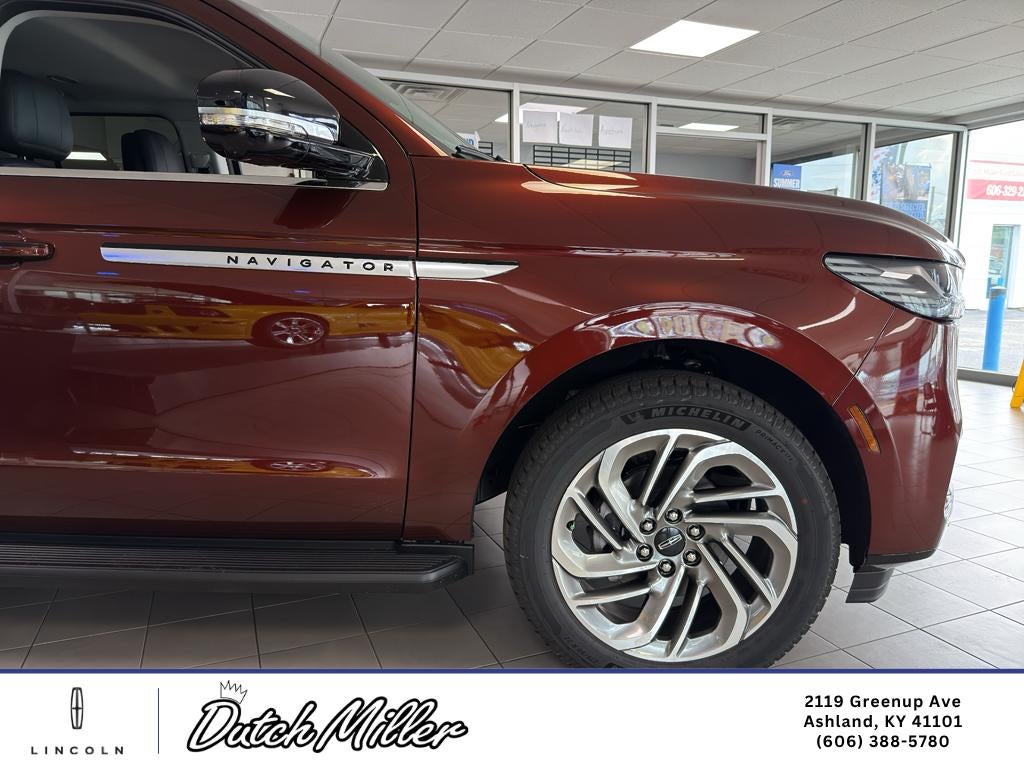 2027 Lincoln Navigator L Premier