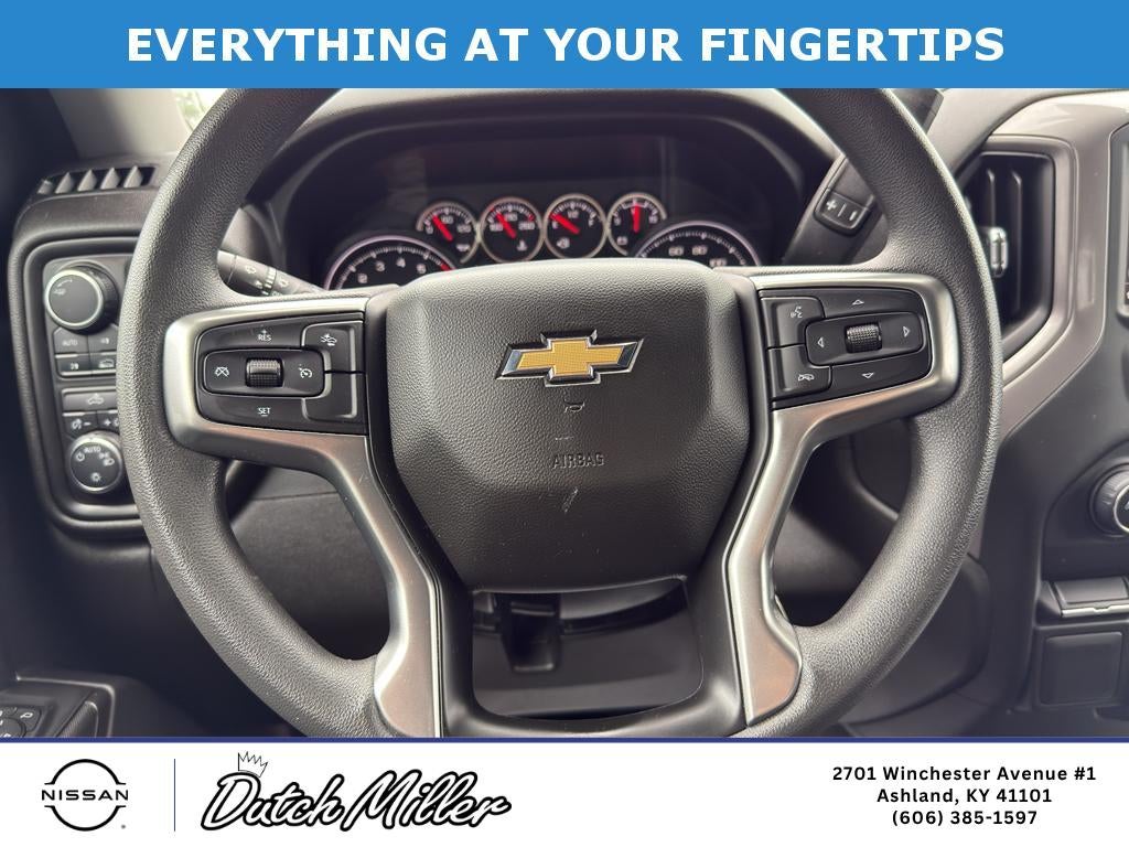 2022 Chevrolet Silverado Custom