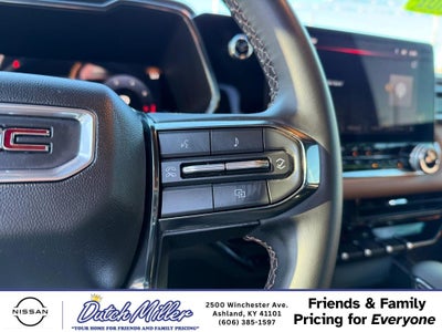 2024 GMC Canyon 4WD AT4