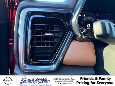 2024 GMC Canyon 4WD AT4