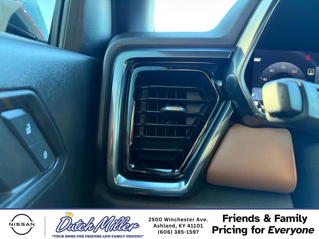 2024 GMC Canyon 4WD AT4