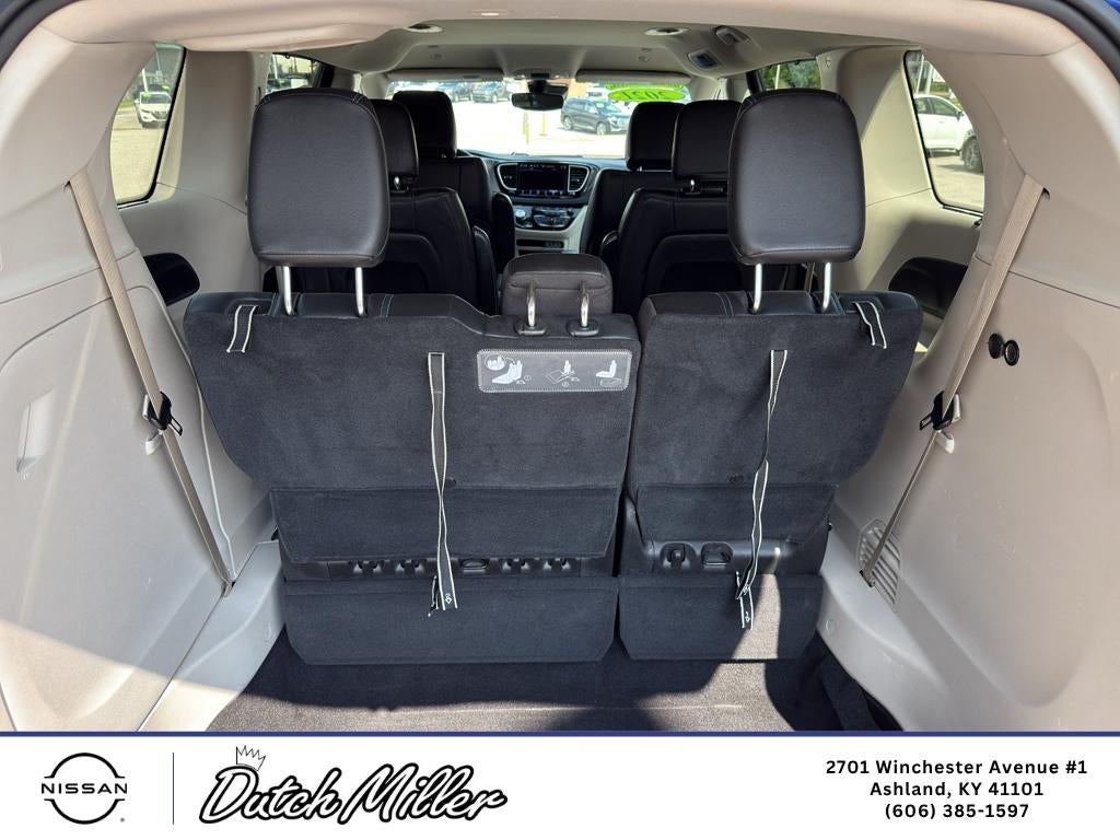 2021 Chrysler Pacifica Touring L