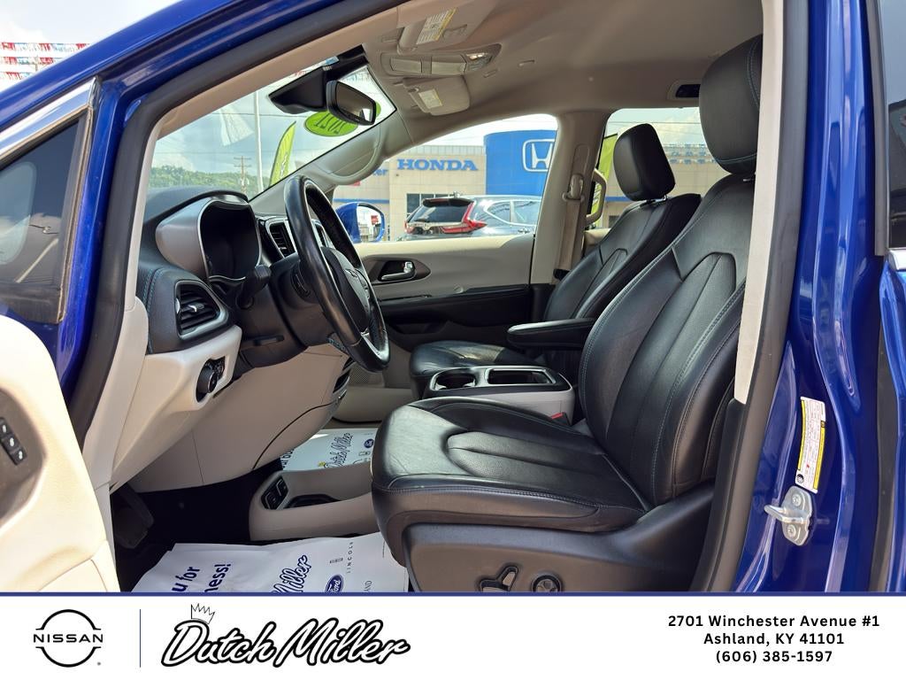 2021 Chrysler Pacifica Touring L