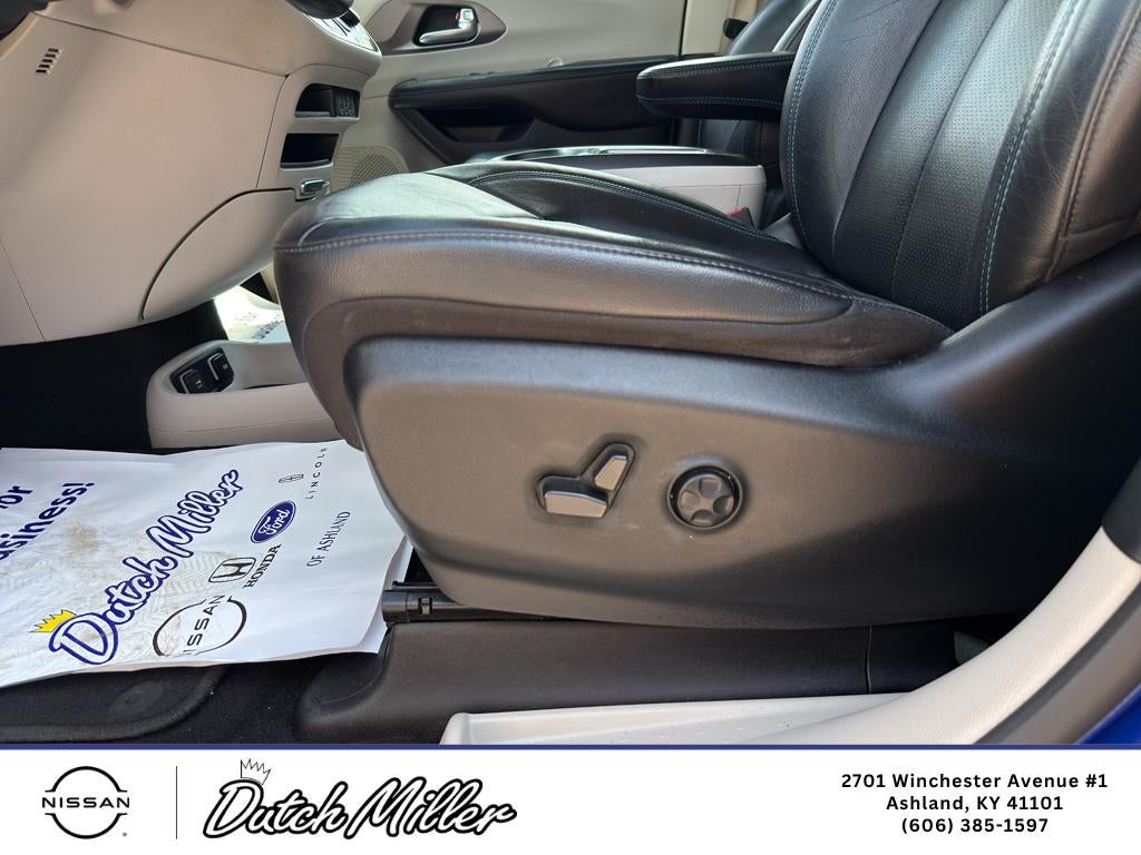 2021 Chrysler Pacifica Touring L