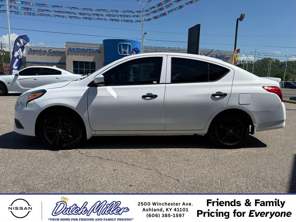 2019 Nissan Versa S Plus