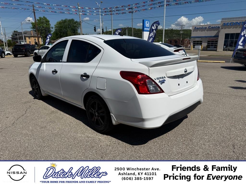 2019 Nissan Versa S Plus